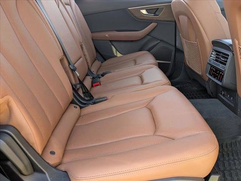 Used 2025 Audi Q7 Premium Plus w/ Premium Plus Package image 17