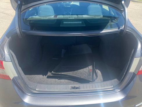 Used 2015 Nissan Sentra SV w/ Cold Weather Package FWD image 10
