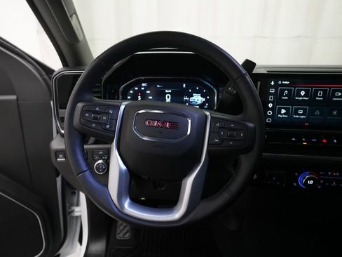 Used 2026 GMC Sierra 1500 Elevation AWD/4WD image 4