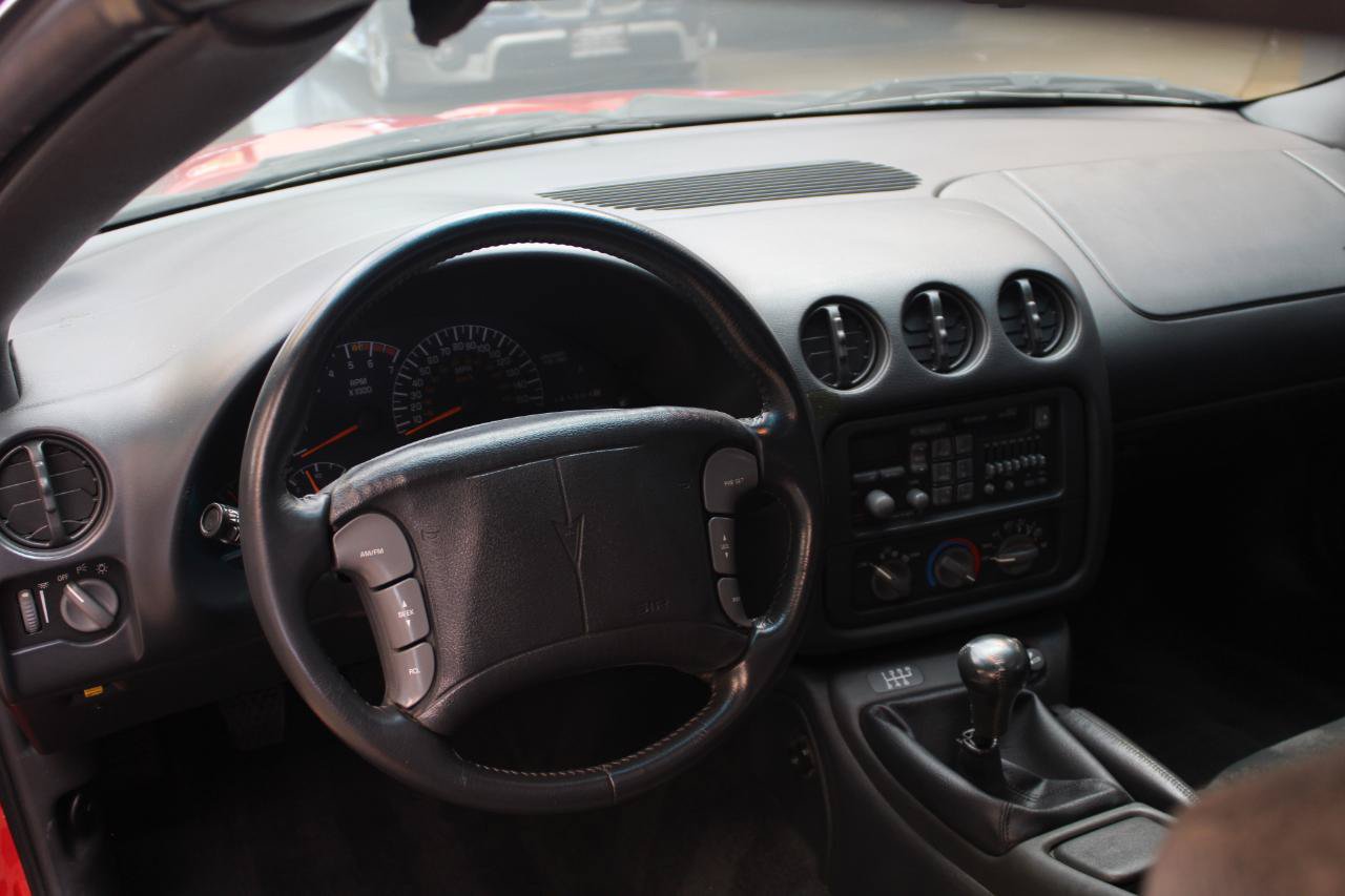 Used 1994 Pontiac Firebird Formula RWD image 33