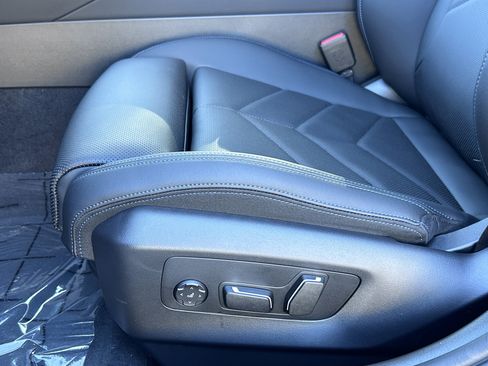 New 2026 BMW 540i xDrive image 24