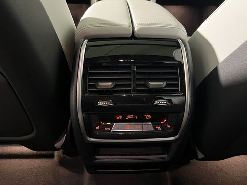 New 2026 BMW X6 xDrive40i w/ Climate Comfort Package image 35