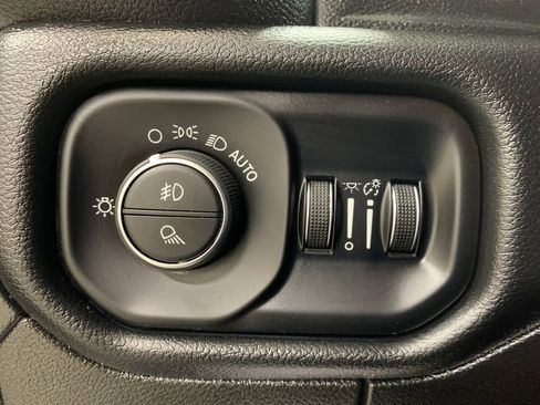 Used 2019 RAM 1500 Big Horn AWD/4WD image 23