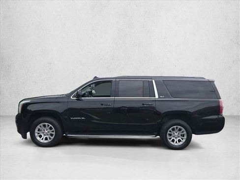 Used 2020 GMC Yukon XL SLT w/ Open Road Package RWD image 9