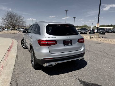 Used 2019 Mercedes-Benz GLC 300 4MATIC image 6
