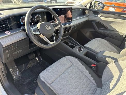 Certified 2025 Volkswagen Tiguan S image 12