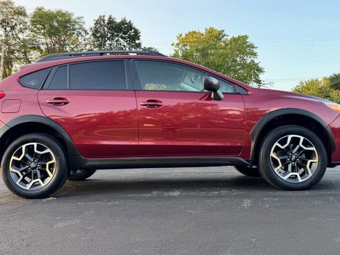 Used 2016 Subaru Crosstrek 2.0i image 3