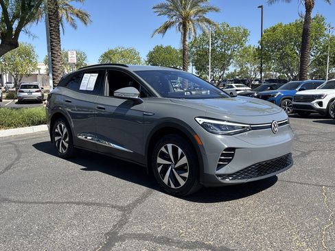 Used 2023 Volkswagen ID.4 Pro AWD/4WD image 6
