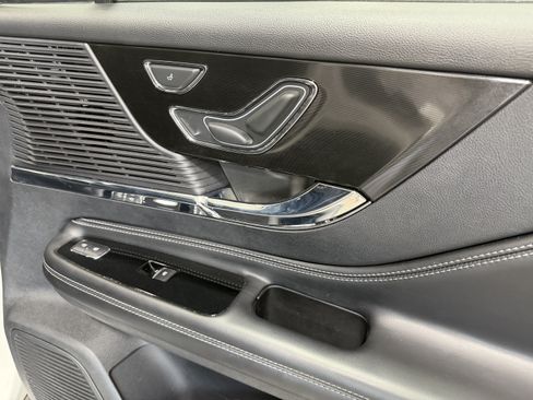 Used 2022 Lincoln Corsair AWD w/ Premium Package image 22
