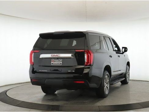 Used 2024 GMC Yukon SLE AWD/4WD image 7