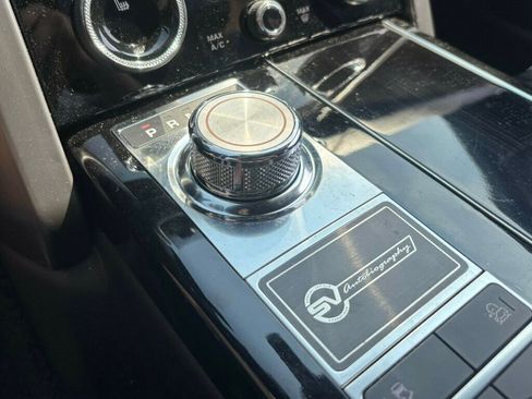 Used 2019 Land Rover Range Rover SV Autobiography Dynamic image 35