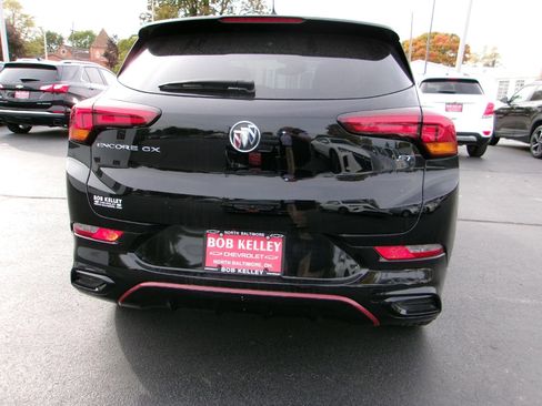 Used 2022 Buick Encore GX Select w/ Sport Touring Package image 7