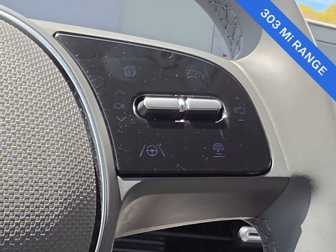 Certified 2024 Hyundai Ioniq 5 SE RWD image 30