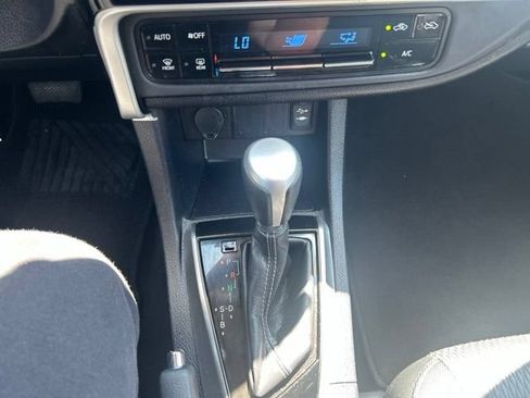 Used 2017 Toyota Corolla LE FWD image 26