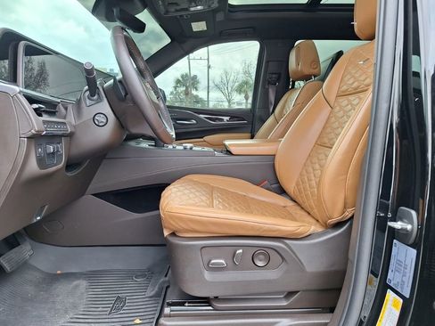 Used 2023 Cadillac Escalade Sport w/ Touring Package image 16