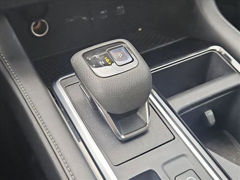 Used 2022 Nissan Pathfinder SV w/ Cargo Package image 12