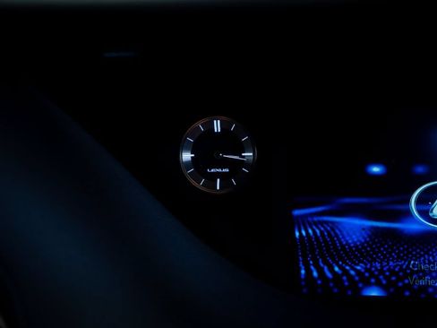 Used 2018 Lexus LS 500 F Sport w/ Accessory Package (Z2) RWD image 41