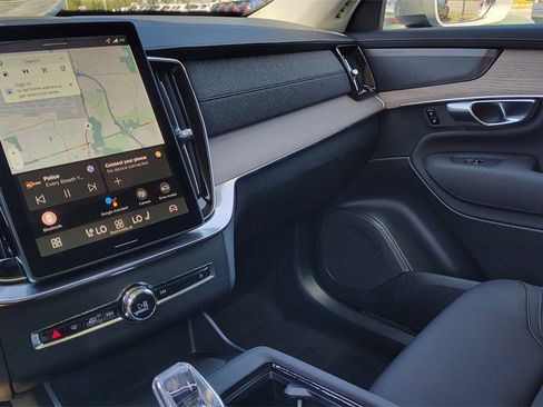 New 2026 Volvo XC90 B6 Plus w/ Protection Package image 23