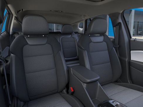 New 2026 Chevrolet Trax LT w/ Sunroof Package image 17
