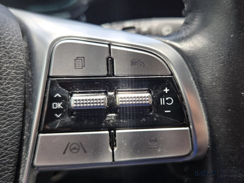 Certified 2024 Kia Telluride EX w/ EX Captain's Chair Package FWD image 28
