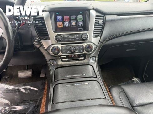 Used 2016 Chevrolet Tahoe LTZ AWD/4WD image 17