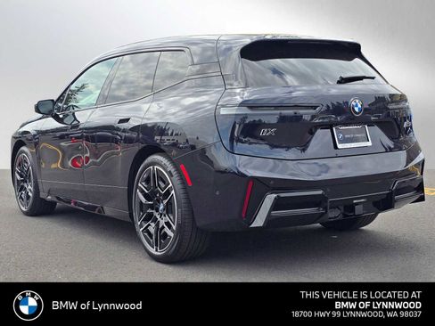 New 2026 BMW iX M70 image 5