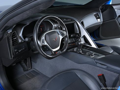 Used 2016 Chevrolet Corvette Z06 w/ 3LZ Preferred Equipment Group RWD image 35