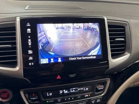 Used 2017 Honda Pilot Touring image 44