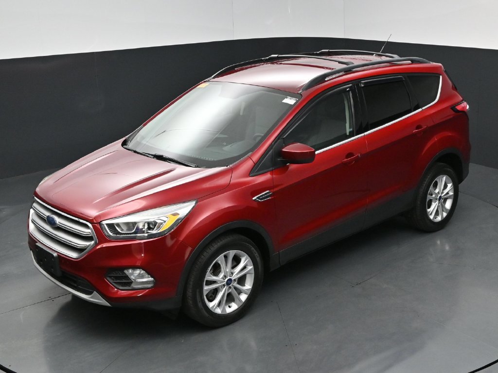 Used 2017 Ford Escape SE w/ Equipment Group 201A AWD/4WD image 28