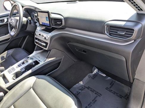 Used 2023 Ford Explorer XLT w/ Equipment Group 202A image 20