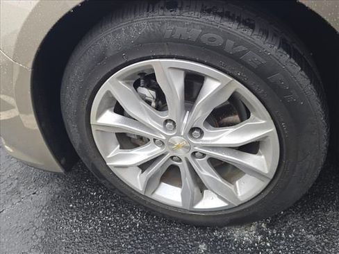 Used 2022 Chevrolet Malibu LT FWD image 22