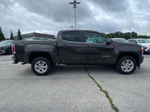Used 2020 GMC Canyon SLE w/ Driver Alert Package AWD/4WD image 8