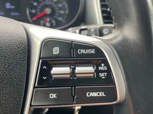 Used 2020 Kia Sorento LX w/ LX I4 Convenience Package image 19