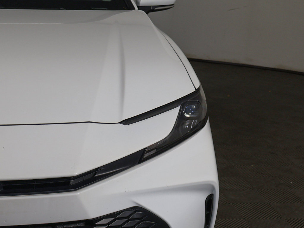 Used 2025 Toyota Camry LE FWD image 13