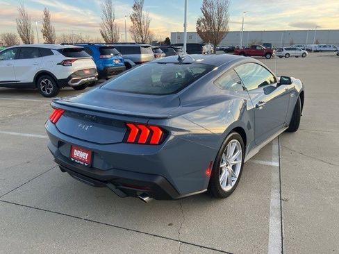 Used 2024 Ford Mustang GT Premium image 8