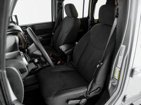 Used 2014 Jeep Wrangler Unlimited Sport AWD/4WD image 26