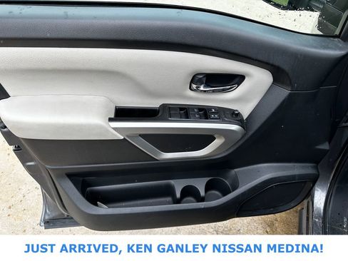 Certified 2024 Nissan Titan SV w/ SV Convenience Package image 14