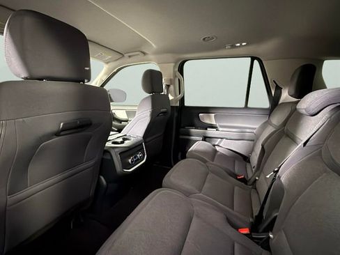 Used 2025 Ford Expedition Max Active RWD image 18