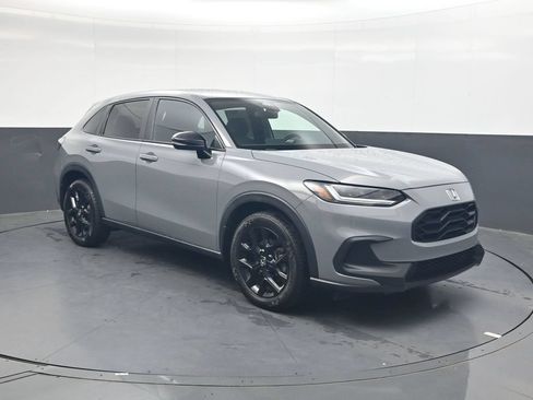 Certified 2024 Honda HR-V Sport image 2