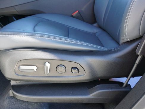 Used 2022 Buick Enclave Premium w/ Experience Buick Package image 26