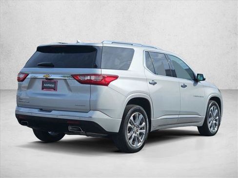 Used 2020 Chevrolet Traverse Premier AWD/4WD image 8