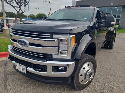 Used 2019 Ford F450 Lariat w/ Lariat Ultimate Package AWD/4WD image 2