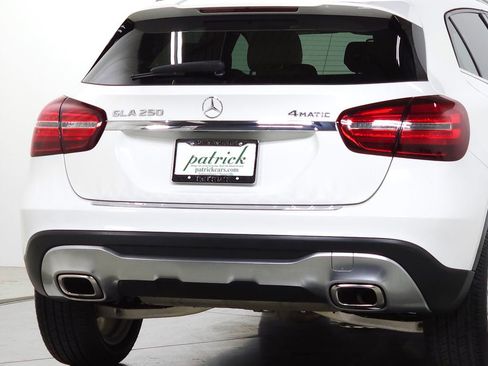 Used 2019 Mercedes-Benz GLA 250 4MATIC image 10