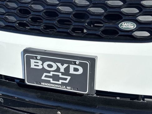 Used 2023 Land Rover Discovery S R-Dynamic image 32