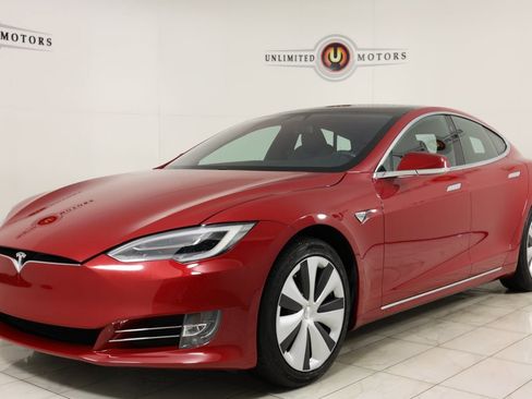 Used 2020 Tesla Model S Long Range Plus image 5