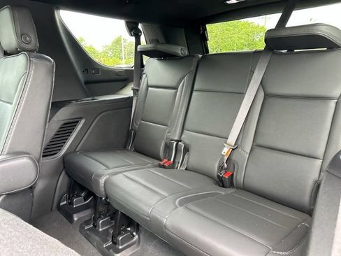 Used 2021 GMC Yukon Denali w/ Denali Premium Package AWD/4WD image 22