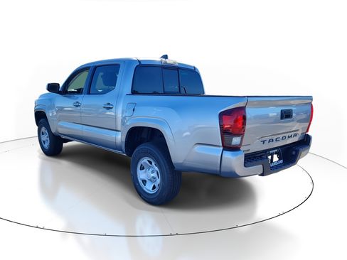 Certified 2022 Toyota Tacoma SR image 7