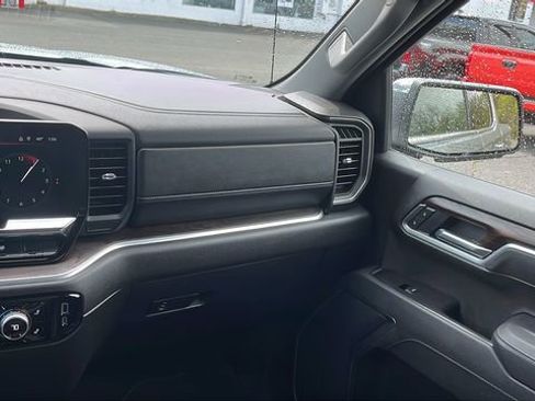 Used 2026 GMC Sierra 1500 SLT AWD/4WD image 21