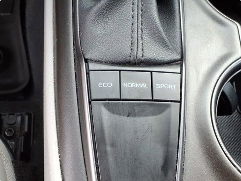 Used 2023 Toyota Camry SE w/ Convenience Package image 23