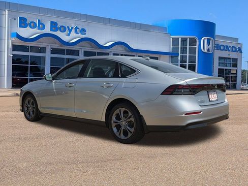 Used 2024 Honda Accord EX image 7